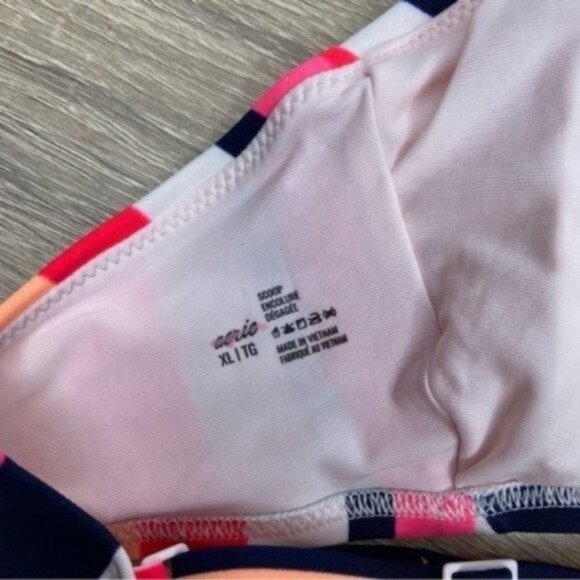 Aerie Striped Multi Color Scoop Bikini Top Size XL NWOT - Picture 5 of 5